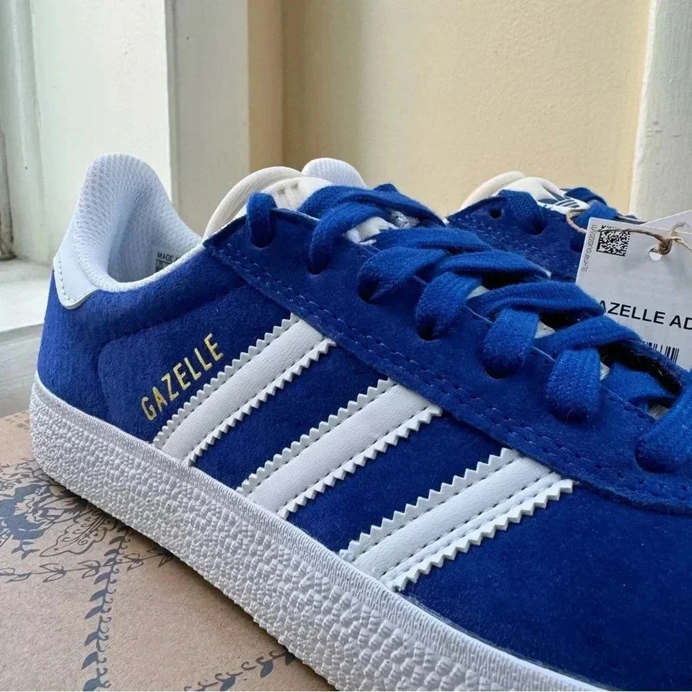 NWT Adidas Gazelle ADV Sneakers Womens 6.5 Royal Blue Cloud White - Picture 3 of 11